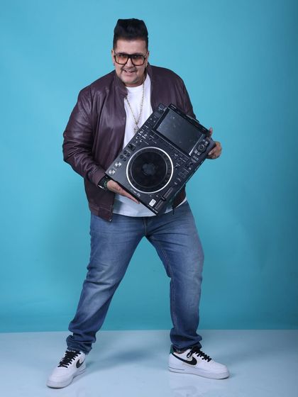 The Artist Behind the Decks photo 8