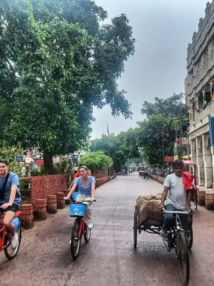 Riding through the redeveloped Chandni Chowk is a completely different experience. The wide, car-free lanes make for a smooth and enjoyable ride, allowing us to soak in the beauty of the historic architecture.