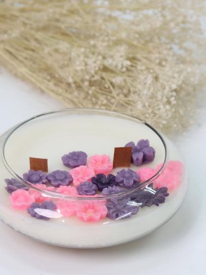 Blooms in Wax: Floral Candles & Bouquets photo 16