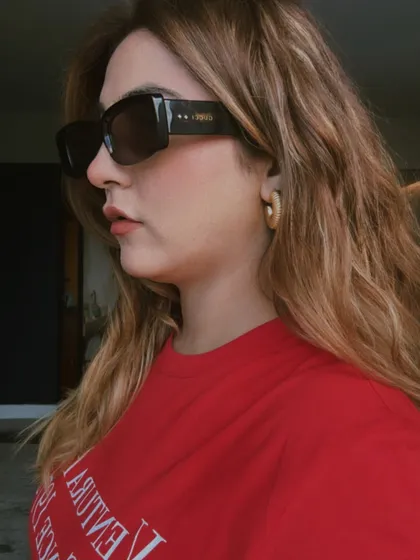 These aren't just sunglasses; they're a whole vibe. This Gucci luxe frame elevates any outfit, from brunch to the boardroom. Let your sunglasses be the statement.