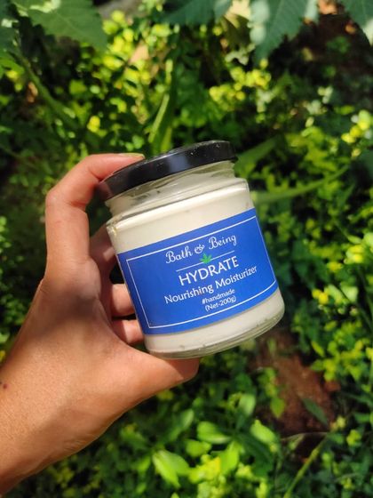 Our Hydrate moisturizer, a nourishing blend of mango butter, hemp seed oil, and jojoba oil. This 200g jar is perfect for keeping your skin soft and hydrated.