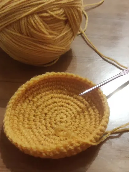 This is a work-in-progress shot from one of my hands-on courses. Participants learn so much in just a few classes that they can start crafting a product from scratch, like this simple basket.
