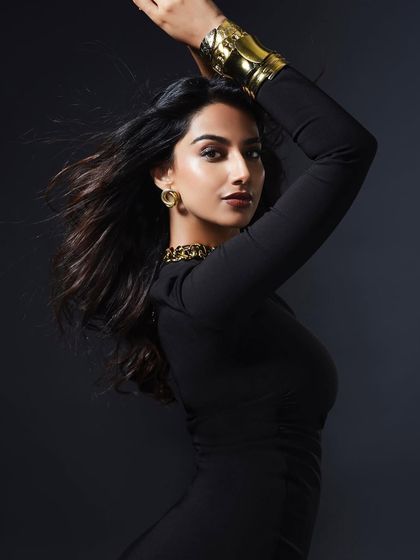 Red Carpet & Evening Glam photo 11