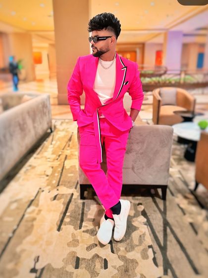 The Showman's Wardrobe photo 18