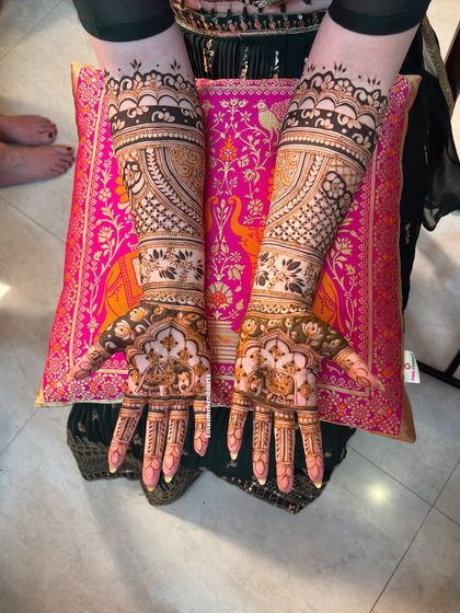 Lotus Mehendi Arts - Bridal & Occasion Mehendi Elaborate Bridal Designs photo 23
