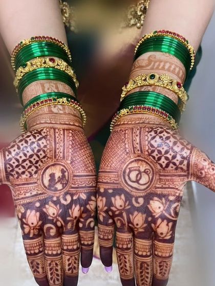 Mohak Mehendi - Professional Mehndi Artistry The Richness of the Stain photo 12