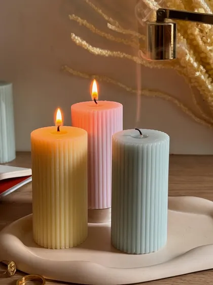 Dripless pillar candles have several advantages. They create less mess, burn for a longer period, and come in a wide variety of colors, making them a versatile and attractive choice for any occasion.