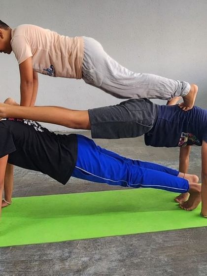 Swimsquare - Kids' Gymnastics Camp Partner & Group Acrobatics photo 41