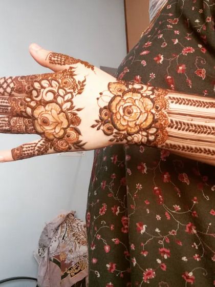 Mehendi Art by Nishat - Mehndi (Henna) Artistry Elegant Henna for Guests & Parties photo 56