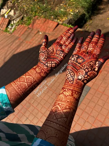 The true magic of 100% natural henna is in the rich, dark stain it leaves behind. This is the beautiful result for my Rajasthani bride, showing the deep maroon color that develops after the paste is removed, ensuring your mehendi looks stunning for days.