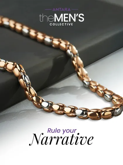This two-tone chain offers a modern twist on a classic. The alternating rose and white gold links create a versatile piece that tells a story of sophisticated style and individuality.