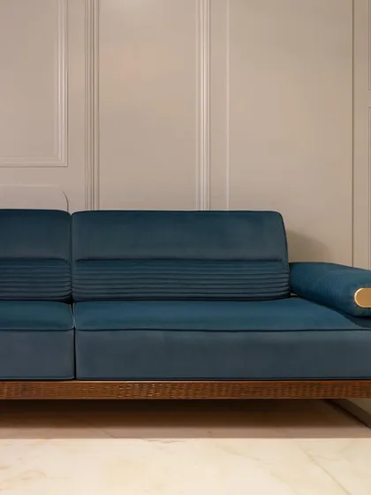 A full view of the sofa, a perfect piece for relaxing in style.