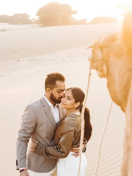 The golden hour light enhances the warm, subtle makeup. This look was created to be durable and look great from sunrise to sunset.