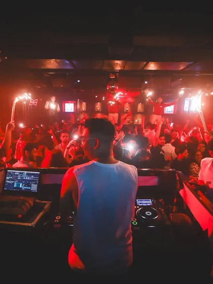 The moment the sparklers are lit in the crowd at Ark Lounge. It creates a magical, celebratory feel that elevates the entire night.