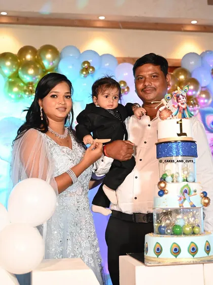 A beautiful family photo from Avyukt's first birthday celebration.