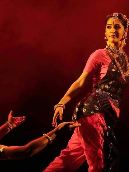 A powerful moment from one of my guru Jyotsna Shourie's productions. This duet captures a dramatic interaction between two characters, showcasing the narrative power of Bharatanatyam.