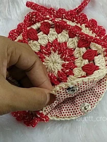 A look inside the Merry Bag, which is fully lined with a cute polka dot fabric and has a snap closure to keep little treasures safe.