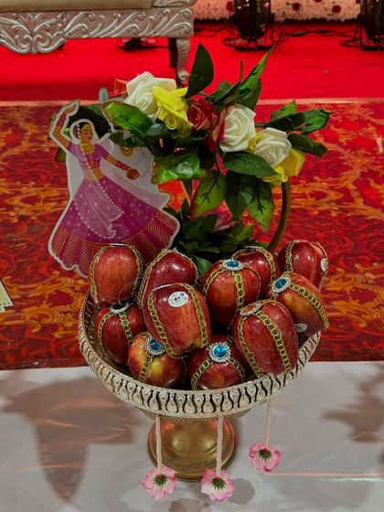 Siri - Custom Gift Hampers & Return Gifts Fruit & Dry Fruit Platters photo 7