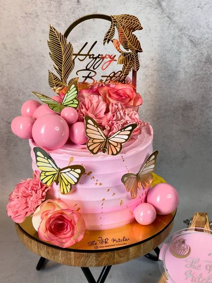 Kopal Bhargava - Custom Designer Cakes Modern Buttercream Designs photo 12