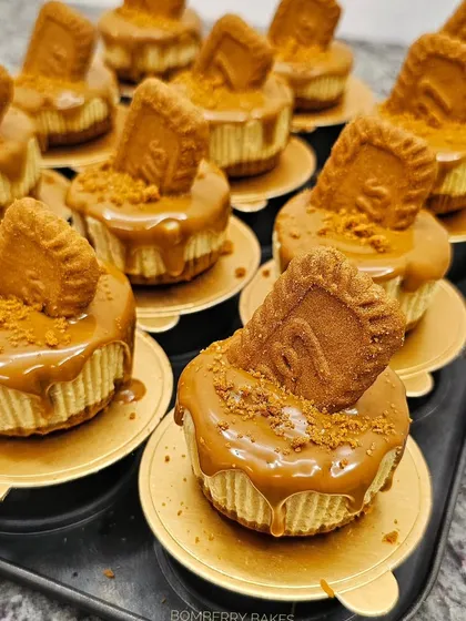 A tray of freshly made Biscoff mini cheesecakes, ready for a party.