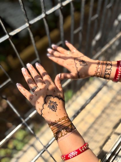 A simple and elegant lotus design, perfect for Diwali or any festive occasion.