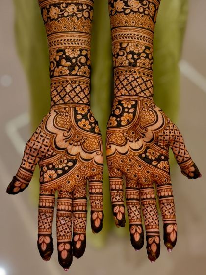 Mitali - Mehendi for Special Occasions Exquisite Bridal Mehendi photo 61