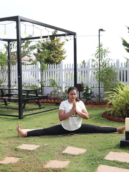 Shashi Prabha Dwivedi - In-Studio Group Yoga for Adults (All Levels) Advanced Asanas & Flows: My Personal Practice photo 45