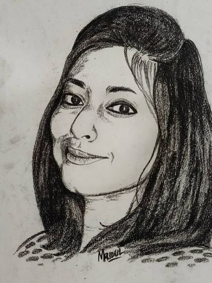 A simple yet expressive pencil portrait. My goal is always to capture the warmth and personality of the person I'm drawing.