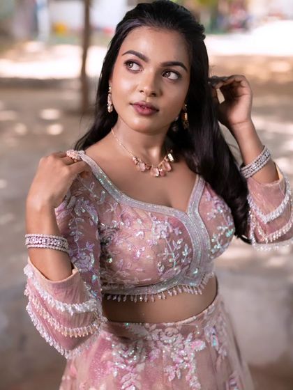 Glamorous Reception & Engagement Styles photo 51