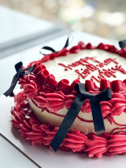 Gobble Cake - Designer & Bento Cakes Elegant Buttercream & Floral Art photo 22