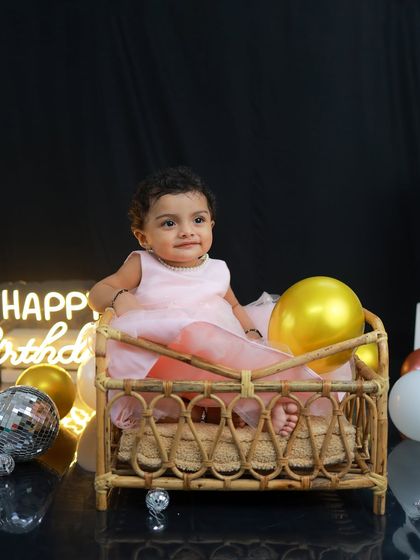 First Birthday & Cake Smash photo 5