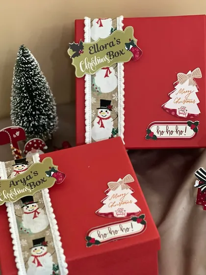 More personalized Christmas boxes, this time with a snowman theme. I love creating these custom boxes to hold all the Christmas morning surprises.