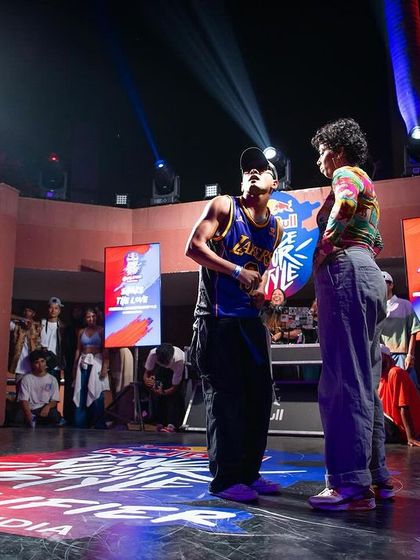 A face-off moment between two competitors at the Red Bull DYS South India qualifiers.