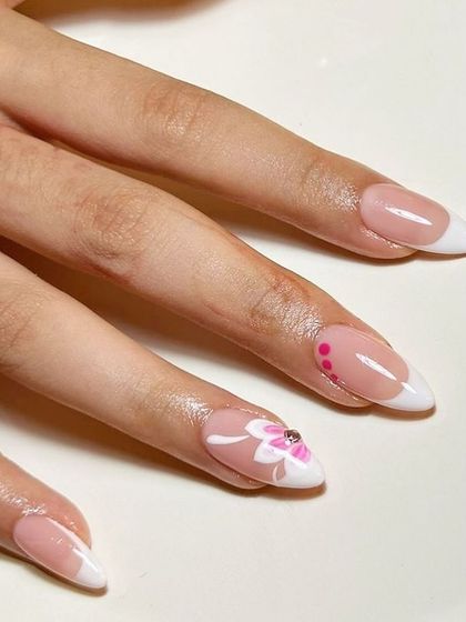 The Palette - Nail Art & Care French Manicure Twists photo 15
