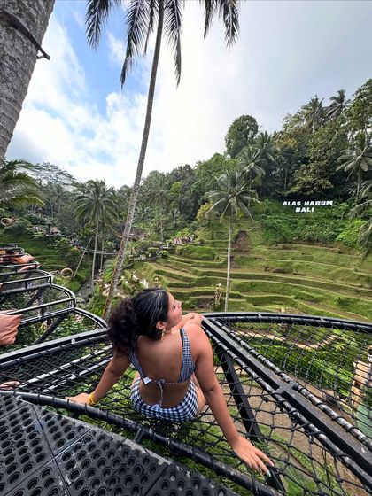 A slightly different angle of the Alas Harum shot, capturing the vastness of the green landscape. It’s a moment of pure peace and connection with nature.