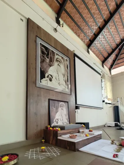 After a powerful morning session, we often share simple, healthy food like fresh fruit. This is part of the Anand Alai, or Wave of Bliss, creating a sense of community and shared experience that goes beyond the yoga mat.