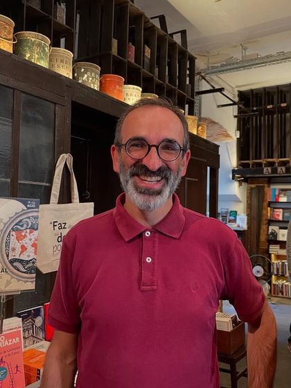 Our founder Seena Jacob sits down with Edgar Santos of Livraria Almedina Rato in Lisbon for our "My Bookstore" podcast. We love connecting with storytellers and literary sanctuaries all over the world.
