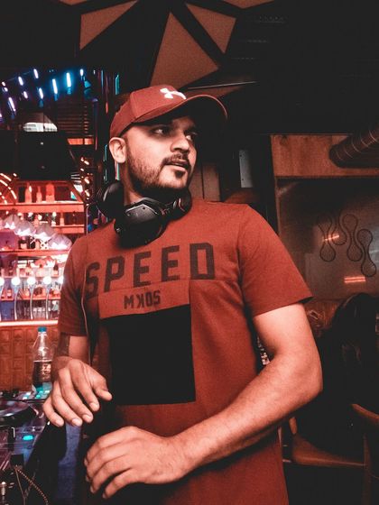 Shine HVK - DJ for Private & Corporate Events Behind The Decks photo 10