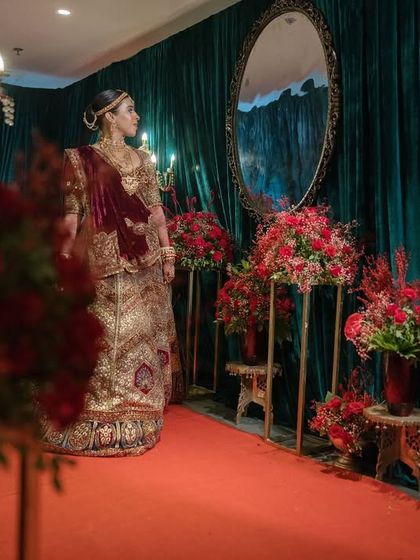 Royal Sanctuaries: Grand Wedding Mandaps & Receptions photo 10