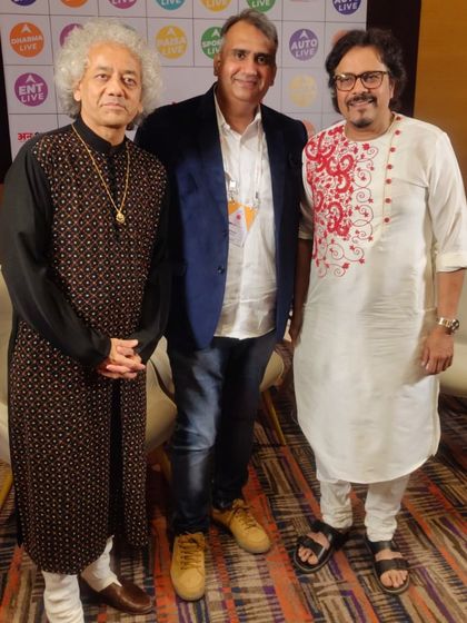 Our founder, Manish Sir, with legendary musicians Ustad Taufiq Qureshi and Pandit Bickram Ghosh. We believe in connecting with the masters to stay at the forefront of music education.