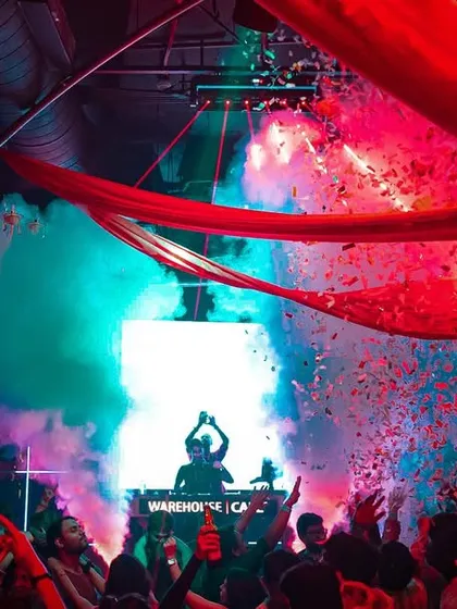 Pure magic at Warehouse Cafe, Nagpur. The combination of confetti, CO2, and a hyped crowd is unbeatable.