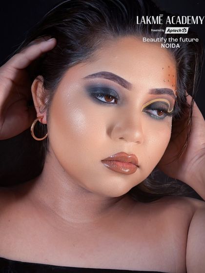 A different angle of the Brazilian eye makeup, showing how it looks from the side.