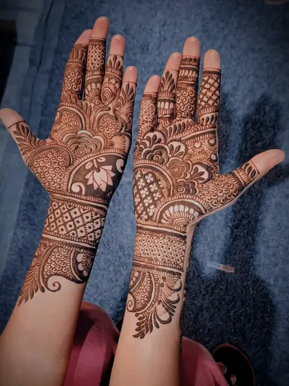 Another perspective of the lotus design, showing the full hand coverage.