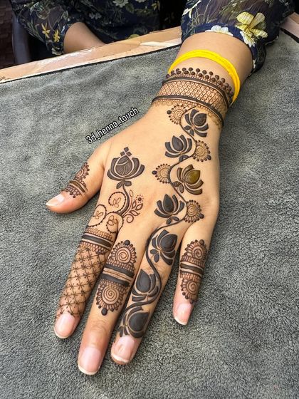 3D Henna Touch - Festive & Occasional Mehndi Minimalist & Chic Henna photo 26