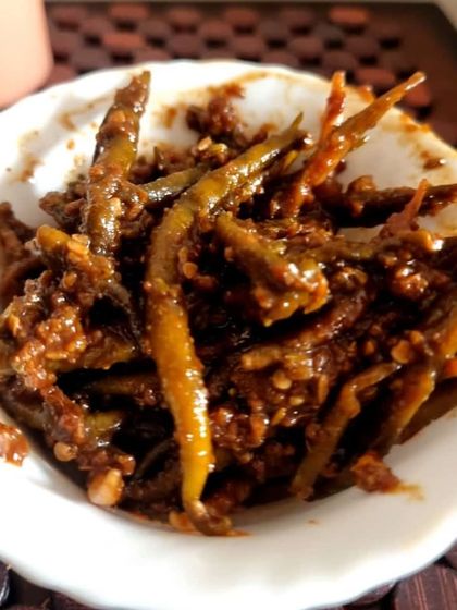 My Gud ki Mirch pickle offers a beautiful balance of sweet and spicy. The jaggery (gud) cuts the heat of the green chilies, creating a delicious sweet and hot condiment that is very addictive.