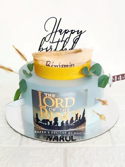 One cake to rule them all. This Lord of the Rings inspired cake was a special request, featuring the One Ring and the iconic movie poster. A perfect cake for any fan of Middle-earth.