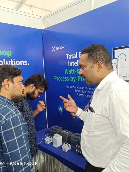 An in-depth conversation about my energy solutions with visitors at the IMEX Hubli industrial expo.