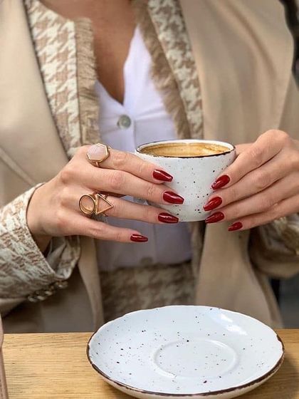 Classic & Bold: Solid Colour Manicures photo 5