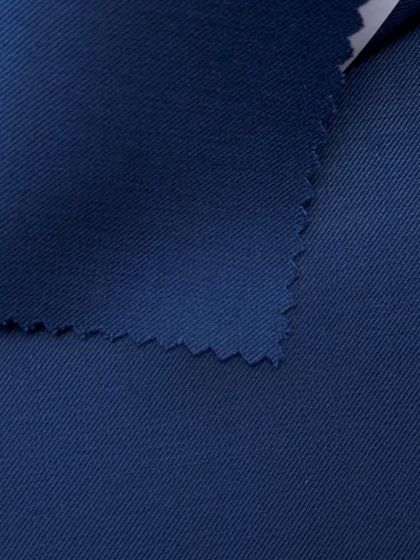 A classic navy wool fabric, the workhorse of any professional wardrobe.