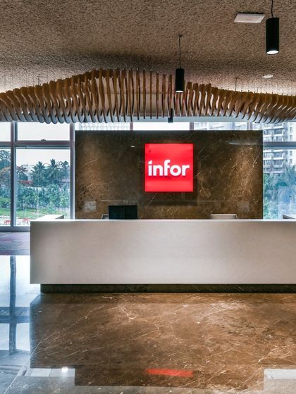 Welcoming Receptions & Lobbies photo 7